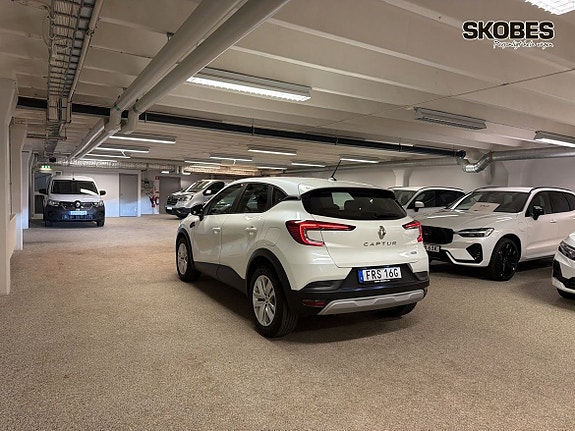 Renault Captur 4 of 21
