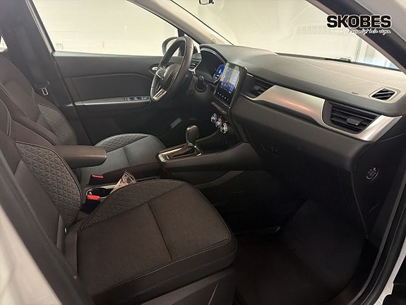 Renault Captur 10 of 21