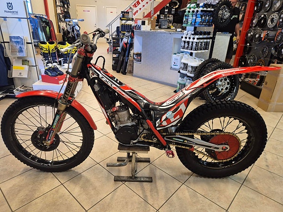 GasGas TXT GP 125 2 of 4