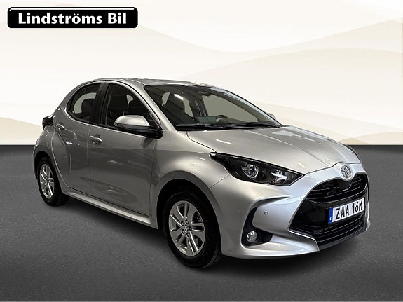 Toyota Yaris 3 of 19