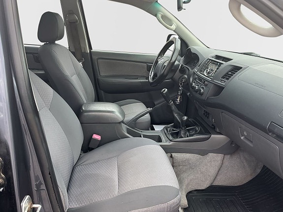 Toyota HiLux 7 of 11