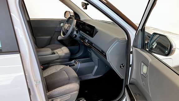 Kia EV2 3 of 12