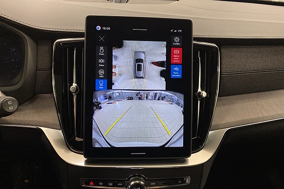 Volvo XC90 15 of 15