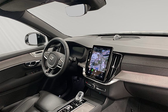 Volvo XC90 4 of 15