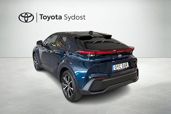 Toyota C-HR 11 of 12