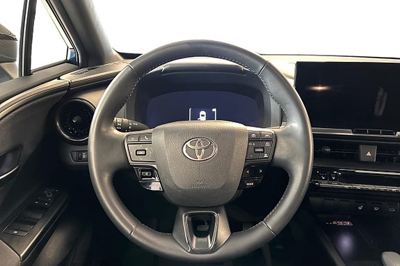 Toyota C-HR 8 of 12