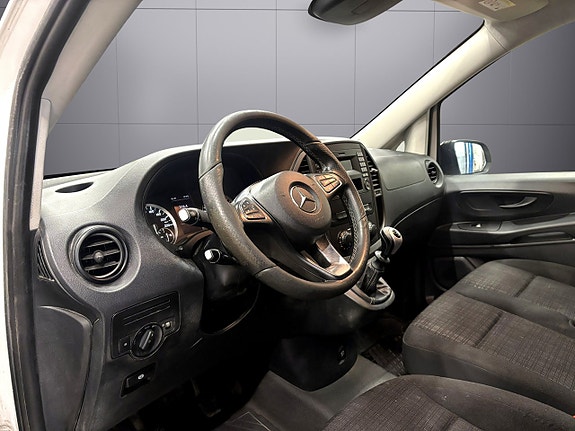 Mercedes-Benz Vito 111 11 of 22