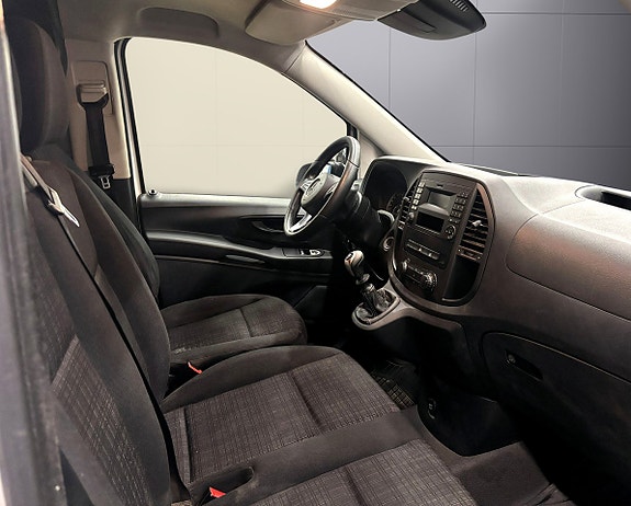 Mercedes-Benz Vito 111 16 of 22