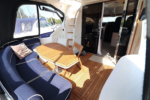 Uthyres 2027 - Mycket fin Flybridge 40 fot 6 of 16