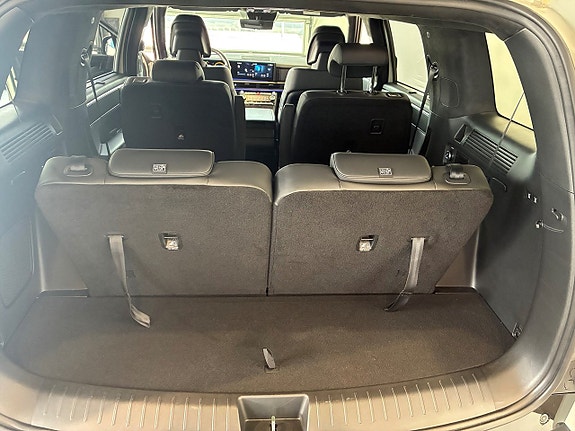 Hyundai Santa Fe 26 of 27