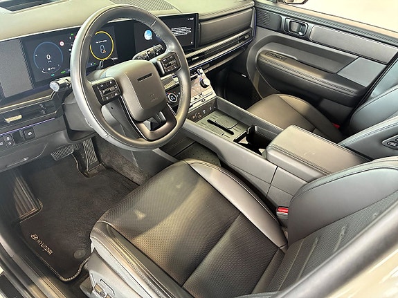 Hyundai Santa Fe 7 of 27