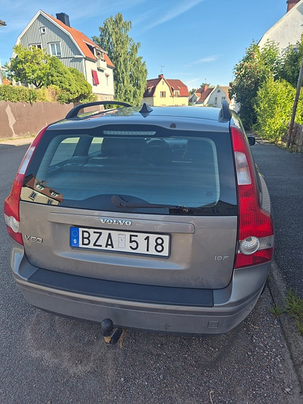 Volvo V50 6 of 7