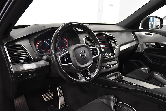 Volvo XC90 9 of 30