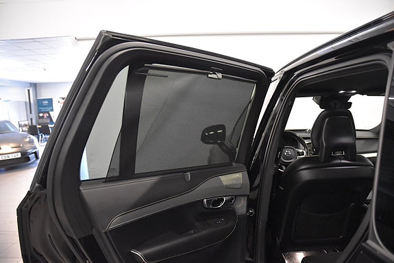 Volvo XC90 19 of 30