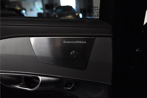 Volvo XC90 20 of 27