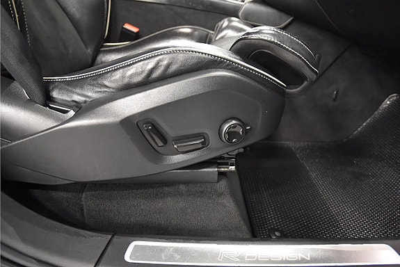 Volvo XC90 15 of 27