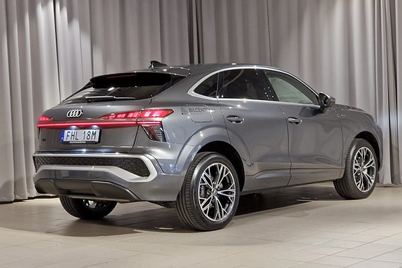 Audi Q3 5 of 17