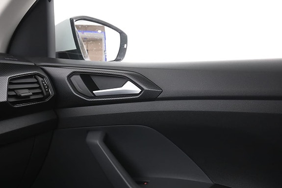 Volkswagen T-Cross 29 of 30