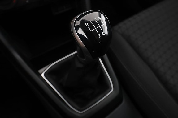 Volkswagen T-Cross 24 of 30
