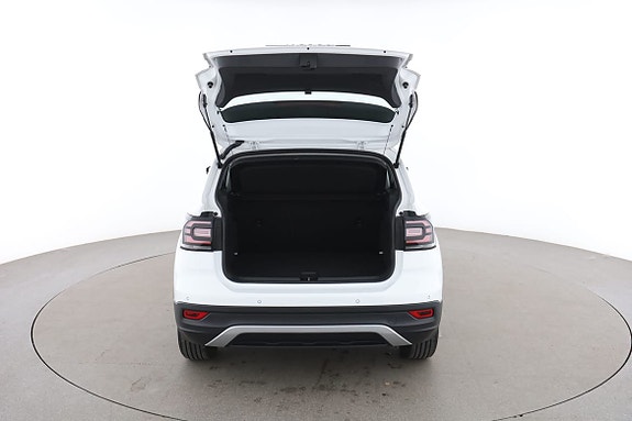 Volkswagen T-Cross 17 of 30