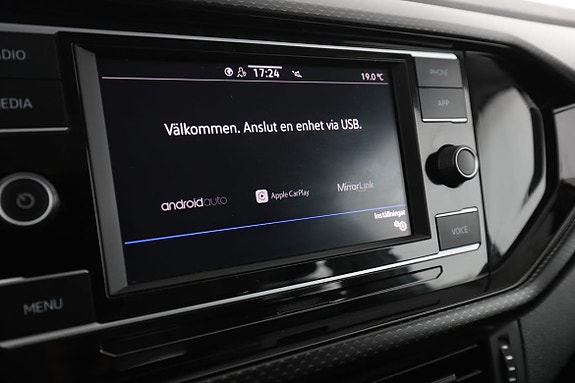 Volkswagen T-Cross 22 of 30