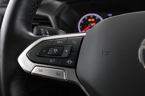 Volkswagen T-Cross 25 of 30
