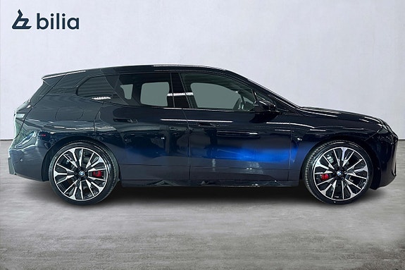 BMW iX 19 of 21