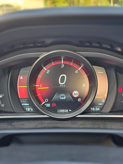 Volvo V40 6 of 13