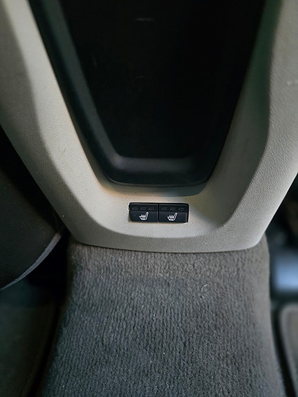 Volvo V40 12 of 13