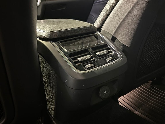 Volvo V90 Cross Country 17 of 23