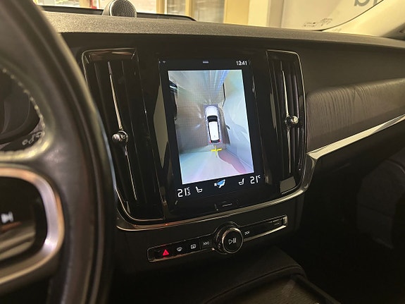 Volvo V90 Cross Country 10 of 23