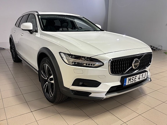 Volvo V90 Cross Country 23 of 23