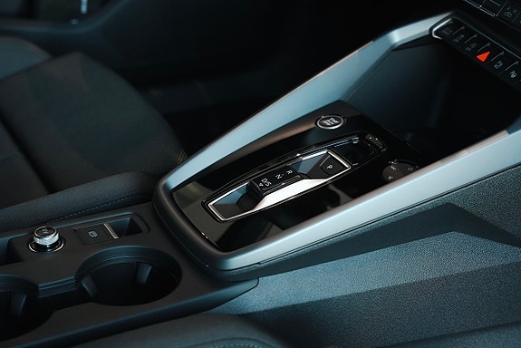 Audi A3 8 of 9