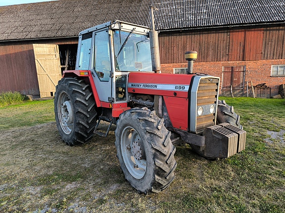Massey Ferguson MF 699 4 3 of 11