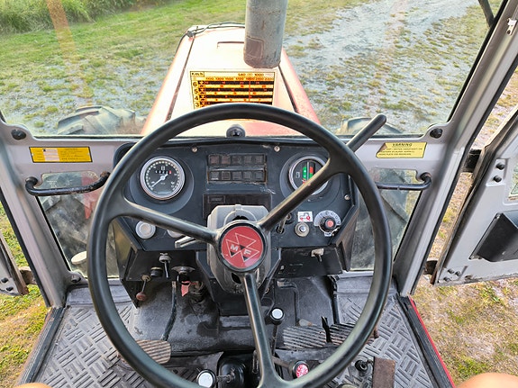 Massey Ferguson MF 699 4 10 of 11