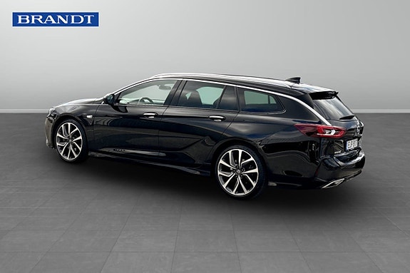 Opel Insignia 2 of 10