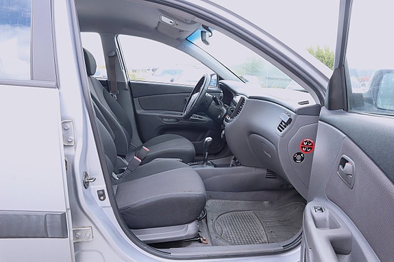 Kia Rio 15 of 19