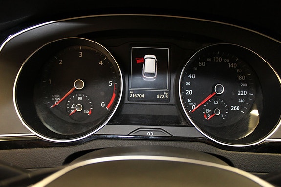 Volkswagen Passat Alltrack 18 of 20