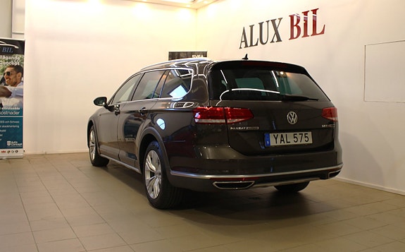 Volkswagen Passat Alltrack 6 of 20