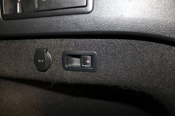 Volkswagen Passat Alltrack 19 of 20