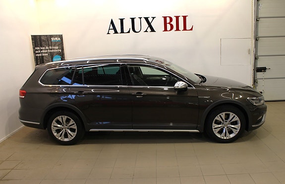 Volkswagen Passat Alltrack 9 of 20