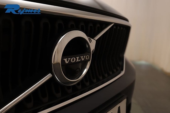 Volvo XC40 19 of 29