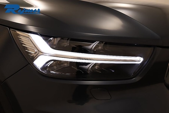 Volvo XC40 20 of 29