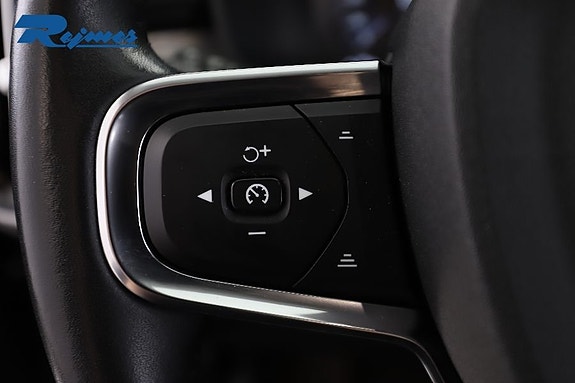 Volvo XC40 24 of 29
