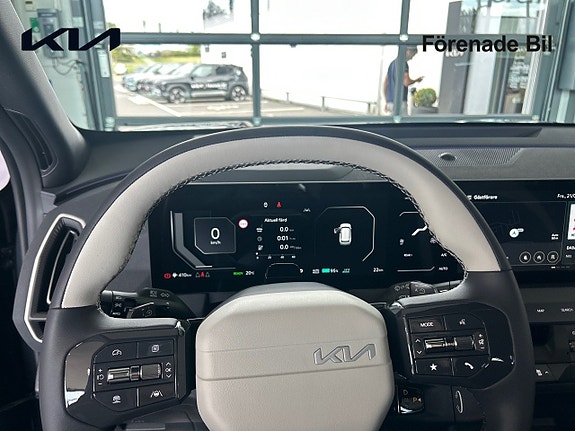 Kia EV5 9 of 16