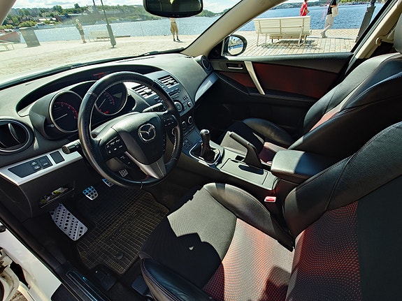 Mazda 3 6 of 9