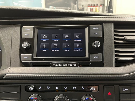 Volkswagen Caravelle 14 of 17