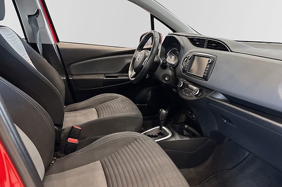 Toyota Yaris 7 of 11