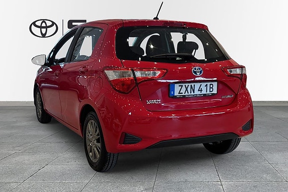 Toyota Yaris 3 of 11