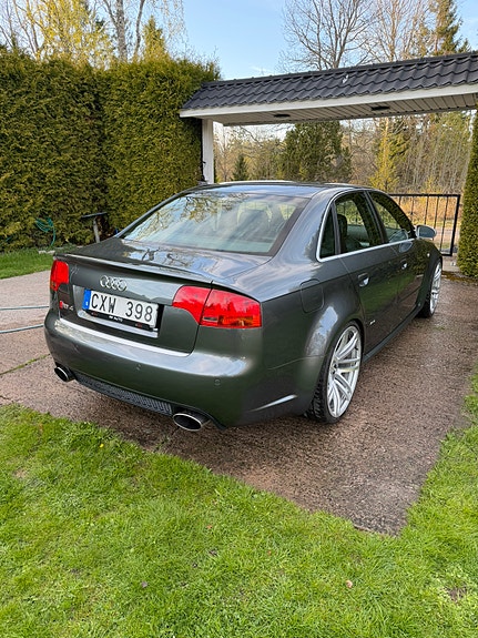 Audi RS4 4 of 10